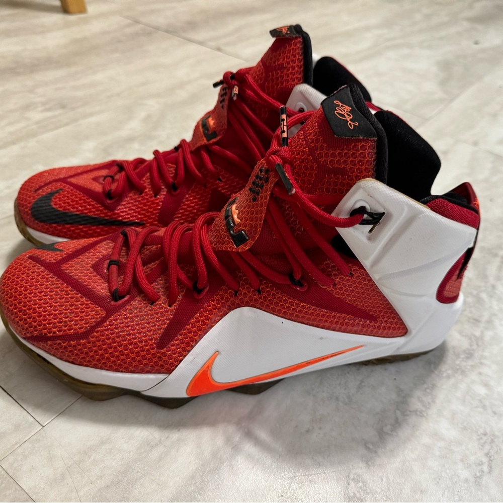 2014
LeBron 12 EP